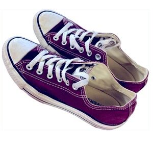 Converse Burgundy and White Sneakers Classic Low-Top Style perfect 4 summer 2025